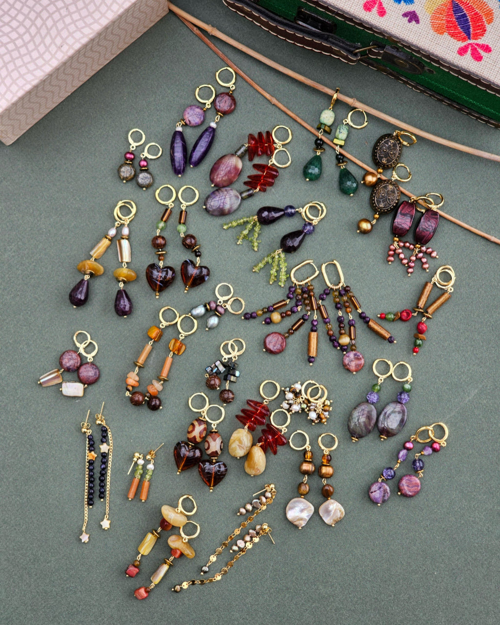 Design your own earrings workshop - 08/5/2026